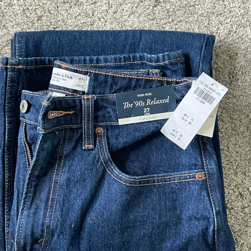 Abercrombie & Fitch Women’s Curve Love Dark Blue Relaxed Jeans
